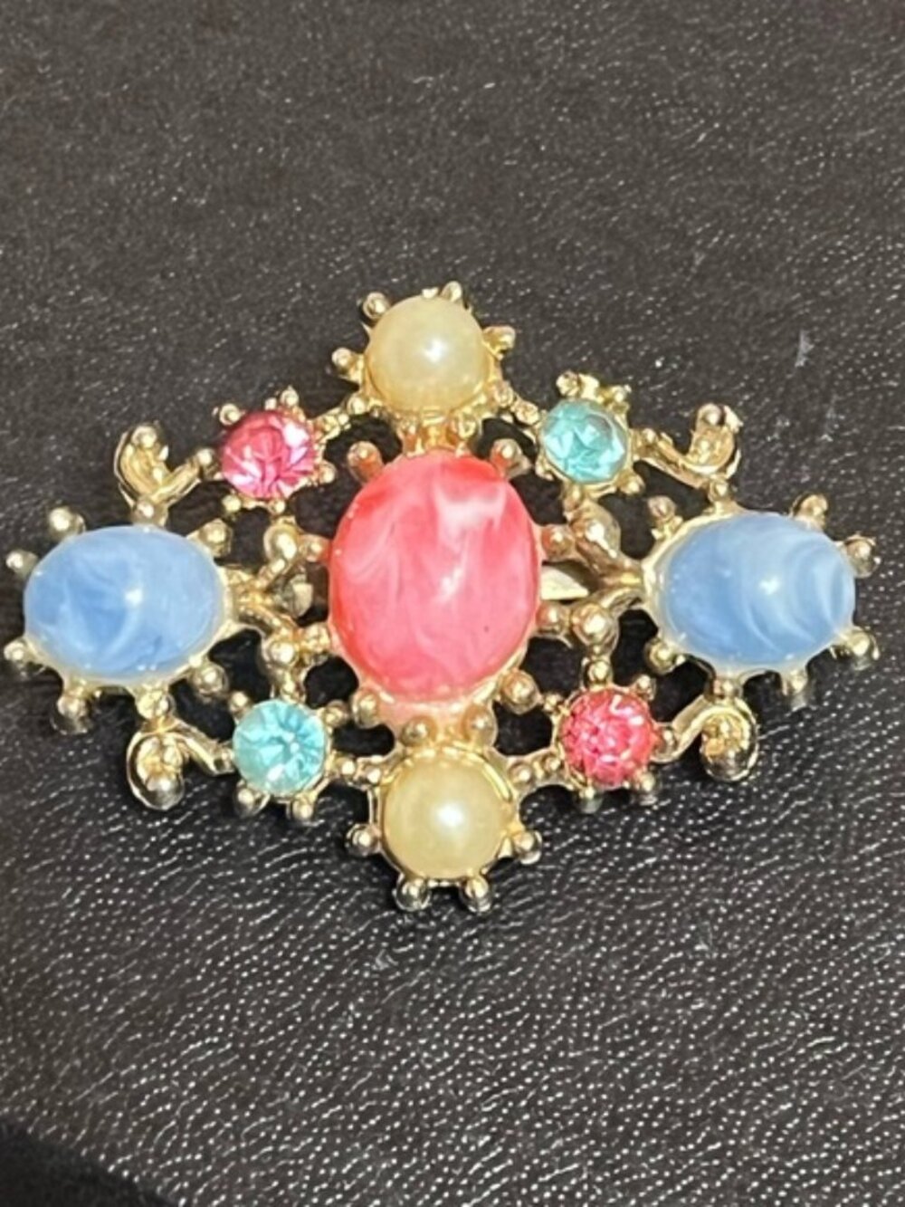 Beautiful Vintage Colorful Brooch